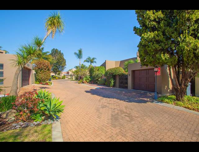 2 BEDROOM CLUSTER FOR SALE IN NORTH RIDING